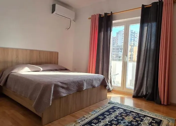 The Writers' Neighbor Apartment